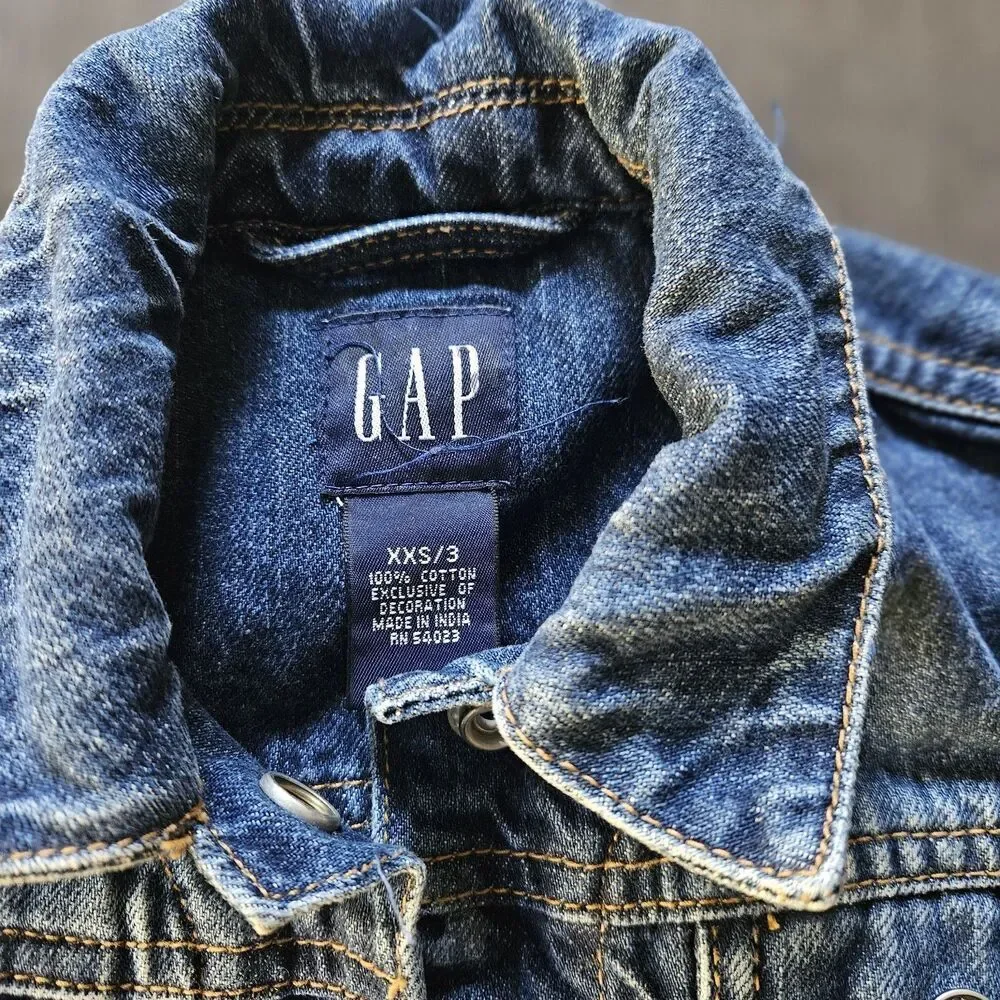 GAP Kids Jean Jacket Girls Size XXS 3 Embroidered Hearts Love Rhinestones